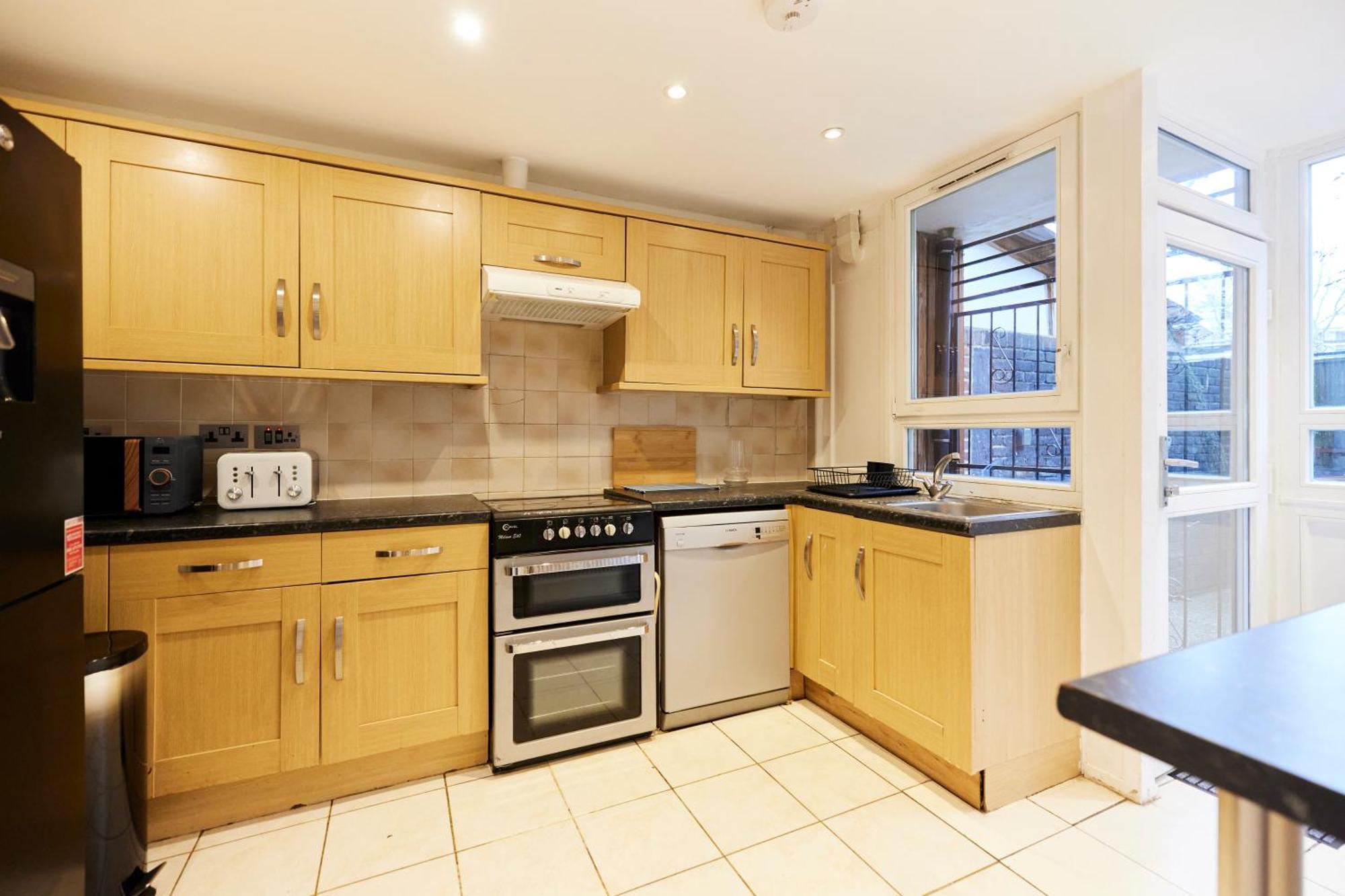 The Kennington Park Crib - Lovely 2Bdr Flat With Garden London Eksteriør bilde